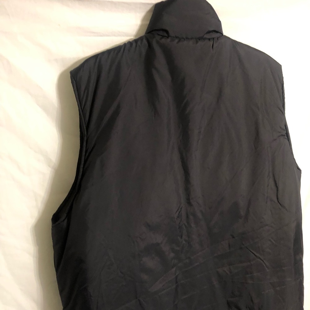 ASOS Puffy Vest - Picture 3 of 9